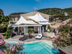  Villa Petra Bianca 8 chambres 16 pers À proximité de la Marina de Bonifacio Piscine Chauffée  Бонифачо